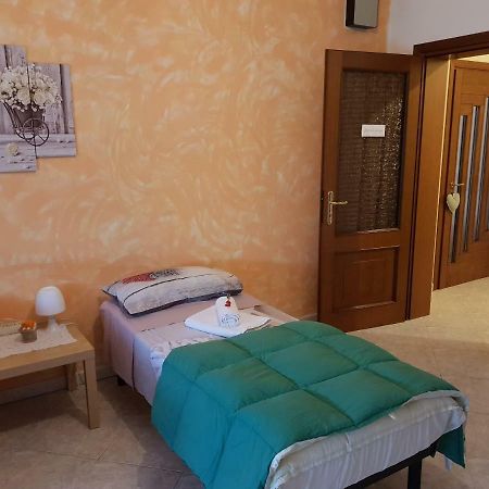 Relax By Marzia Hotel Roverbella Esterno foto