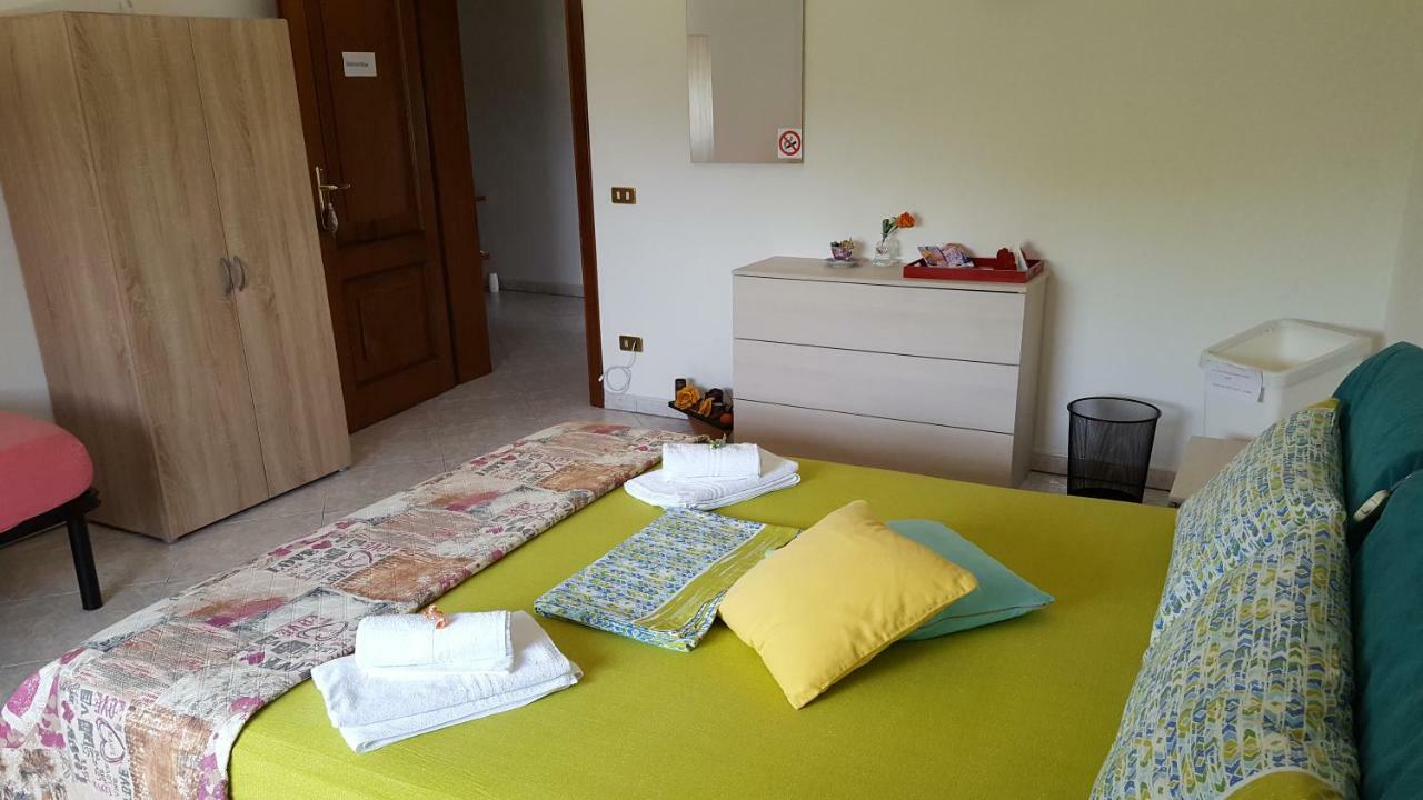 Relax By Marzia Hotel Roverbella Esterno foto