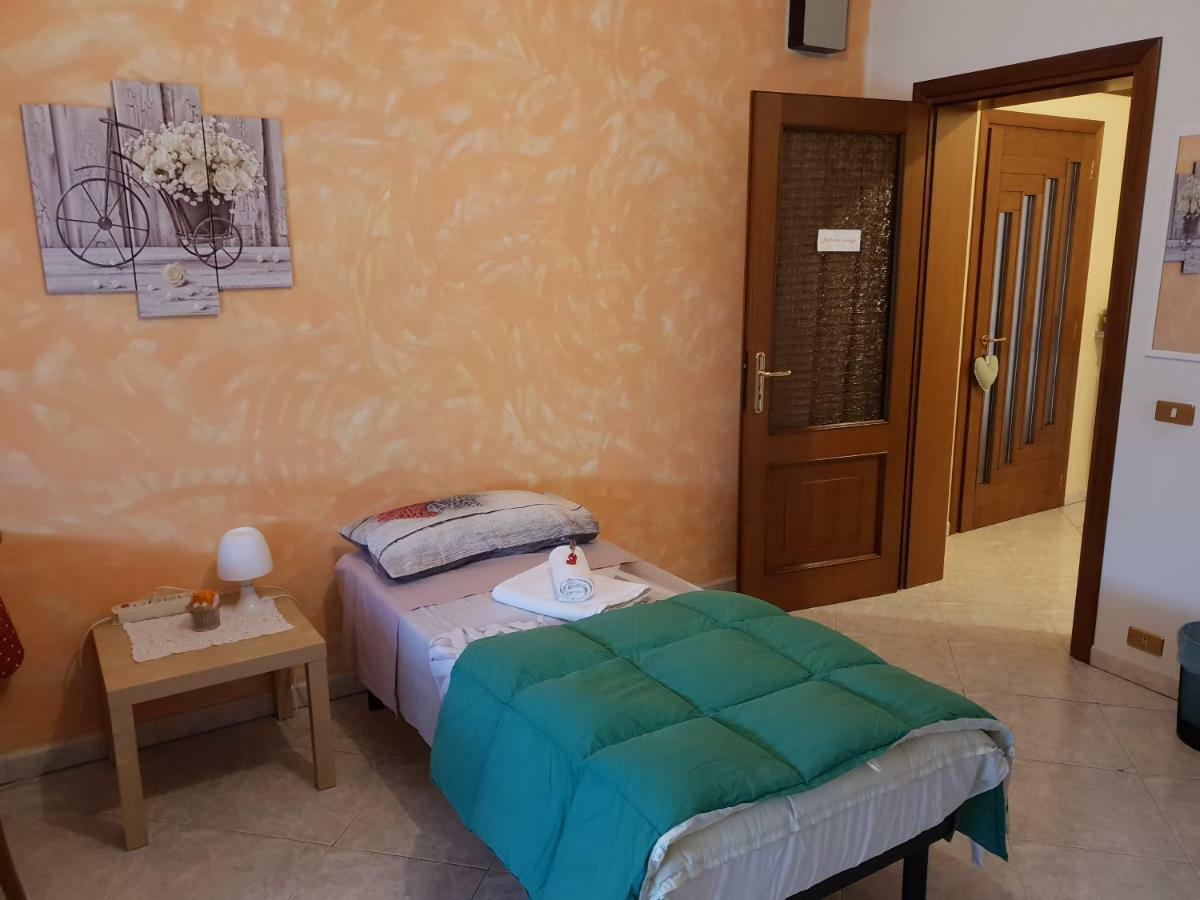 Relax By Marzia Hotel Roverbella Esterno foto